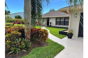326 NE Surfside Avenue, Port St Lucie, FL 34983 - MLS#R11102281