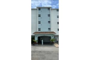 109 Paradise Harbour Boulevard 412, North Palm Beach