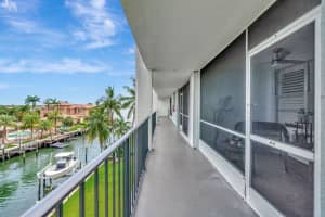 109 Paradise Harbour Boulevard 412, North Palm Beach, FL 33408 Sold 10/16/25