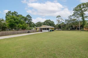 7902 Lakeside Way, Fort Pierce, FL 34951 - MLS#R11102347
