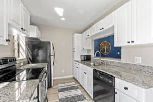 193 SE 1st Circle 6b, Boynton Beach, FL 33435 Sold 08/12/25