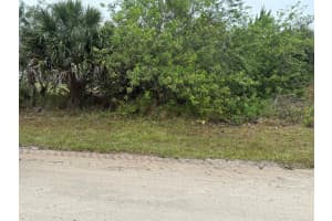 7945 98th Court, Vero Beach, FL 32967 - MLS#R11102363