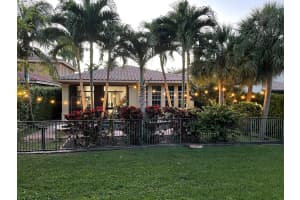 8240 NW 105th Ln Lane, Parkland, FL 33076 - MLS#R11102433