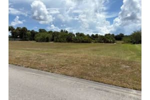 1084 E Polo Grounds Drive, Vero Beach, FL 32966 - MLS#R11102440