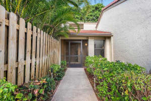 5944 Forest Grove Drive 3, Boynton Beach, FL 33437 - MLS#R11102521