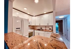 399 Sheffield Q, West Palm Beach, FL 33417 - MLS#R11102538