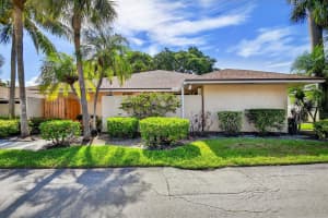 23 S Lakeshore Drive, Hypoluxo, FL 33462 - MLS#R11102541