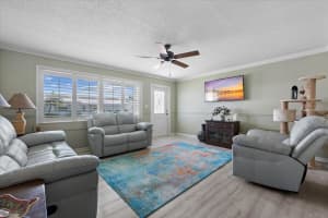 907 SW 5th Court, Boynton Beach, FL 33426 - MLS#R11102562