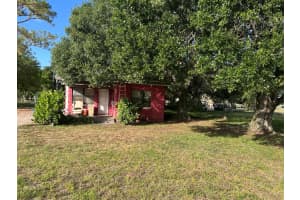 902 Angle Road, Fort Pierce
