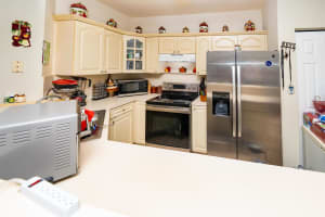 6940 Nw 5th Place, Miami