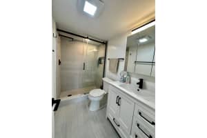 200 Lake Dora Drive 200, West Palm Beach, FL 33411 - MLS#R11102595