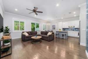 411 SE High School Avenue, Stuart, FL 34994 - MLS#R11102614