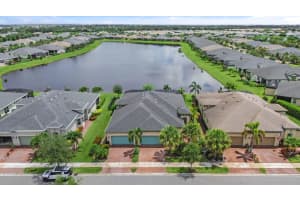 12863 SW Lake Fern Circle, Port Saint Lucie, FL 34987 - MLS#R11102626