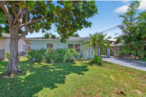 30 NE 46 Street, Oakland Park, FL 33334 Sold 10/31/25