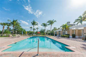 1825 Bridgepointe Circle 16, Vero Beach, FL 32967 - MLS#R11102714