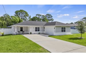 2117 SW Medlock Avenue, Port Saint Lucie, FL 34953 - MLS#R11102750