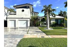 2800 Ne 48th Street, Lighthouse Point