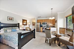 13334 Polo Club Road 328, Wellington