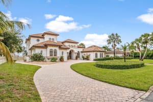 671 Indian River Drive, Melbourne, FL 32935 Sold 08/25/25