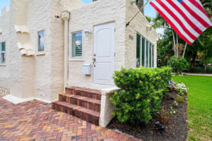 813 Avon Road, West Palm Beach, FL 33401 - MLS#R11102858