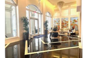 550 Okeechobee 1004 Boulevard 1004, West Palm Beach, FL 33401 - MLS#R11102896