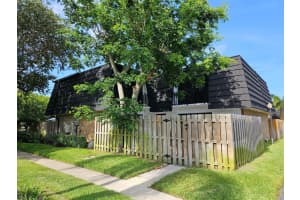 220 Woodland Road 220, Palm Springs, FL 33461 Sold 10/01/25