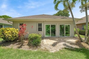 420 Hawthorne Lane, Vero Beach, FL 32962 Sold 08/27/25