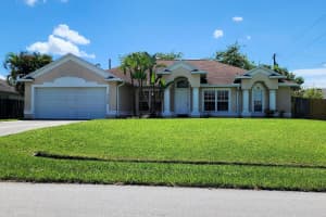 3190 Sw Armucher Street, Port Saint Lucie