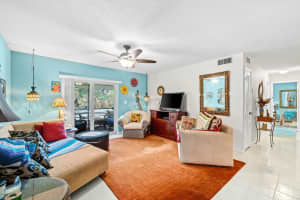 1124 NW 13th Street 204a, Boca Raton, FL 33486 - MLS#R11102930