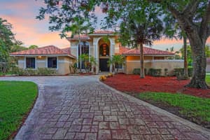 6980 Nw 67th Court, Parkland