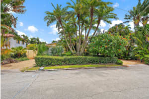 368 Potter Road, West Palm Beach, FL 33405 Sold 08/22/25