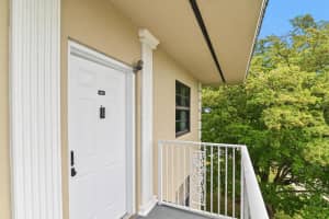 3507 Village Boulevard, West Palm Beach, FL 33409 - MLS#R11103053