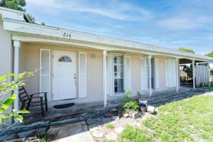 216 Prima Vista Boulevard, Port Saint Lucie, FL 34983 Sold 08/07/25