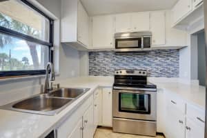 890 N Federal Highway 206, Lantana, FL 33462 - MLS#R11103092