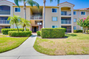 1640 N 42nd Circle 206, Vero Beach, FL 32967 - MLS#R11103107