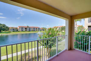 1640 N 42nd Circle 206, Vero Beach, FL 32967 - MLS#R11103107