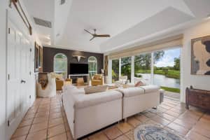 11813 Pebblewood Drive, Wellington