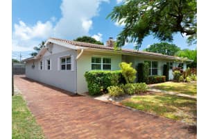 709 Pelican Way, North Palm Beach, FL 33408 Sold 11/07/25