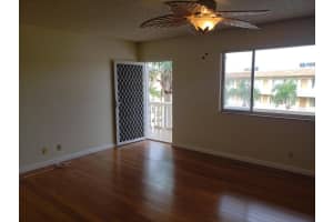 700 Village Green Court 303, Palm Springs