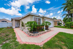 1827 Shadow Creek Road, Greenacres, FL 33413 - MLS#R11103200