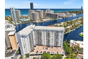 137 Golden Isles Drive, Hallandale Beach, FL 33009 - MLS#R11103236