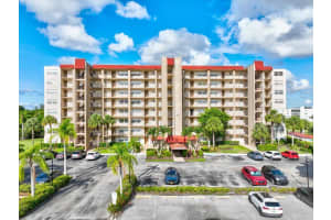 3465 Via Poinciana 103, Lake Worth, FL 33467 - MLS#R11103238