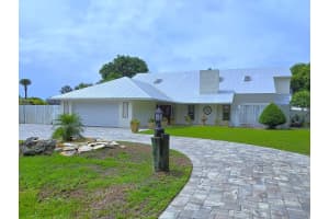 147 N Naranja Avenue, Port Saint Lucie, FL 34983 - MLS#R11103243