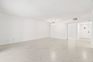 22615 SW 66th Avenue 310, Boca Raton, FL 33428 - MLS#R11103250
