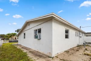 6331 SW 41st Place, Davie, FL 33314 - MLS#R11103269