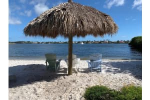 700 Scotia Drive 303, Hypoluxo, Fl 33462, Hypoluxo