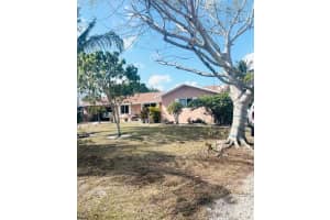 68 W Coconut Drive, Lake Worth, FL 33467 Sold 11/07/25