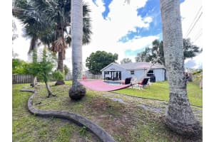 970 SW Versailles Avenue, Port Saint Lucie, FL 34953 - MLS#R11103363