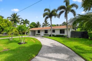 143 SE 27th Way, Boynton Beach, FL 33435 Sold 12/22/25