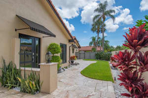 21734 San Simeon Circle Boca Raton, FL 33433 - Off Market